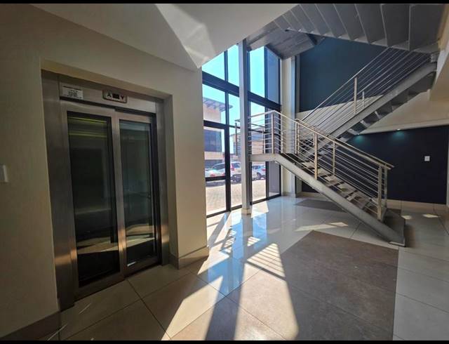 BUSINESS FOR SALE IN DIE HOEWES